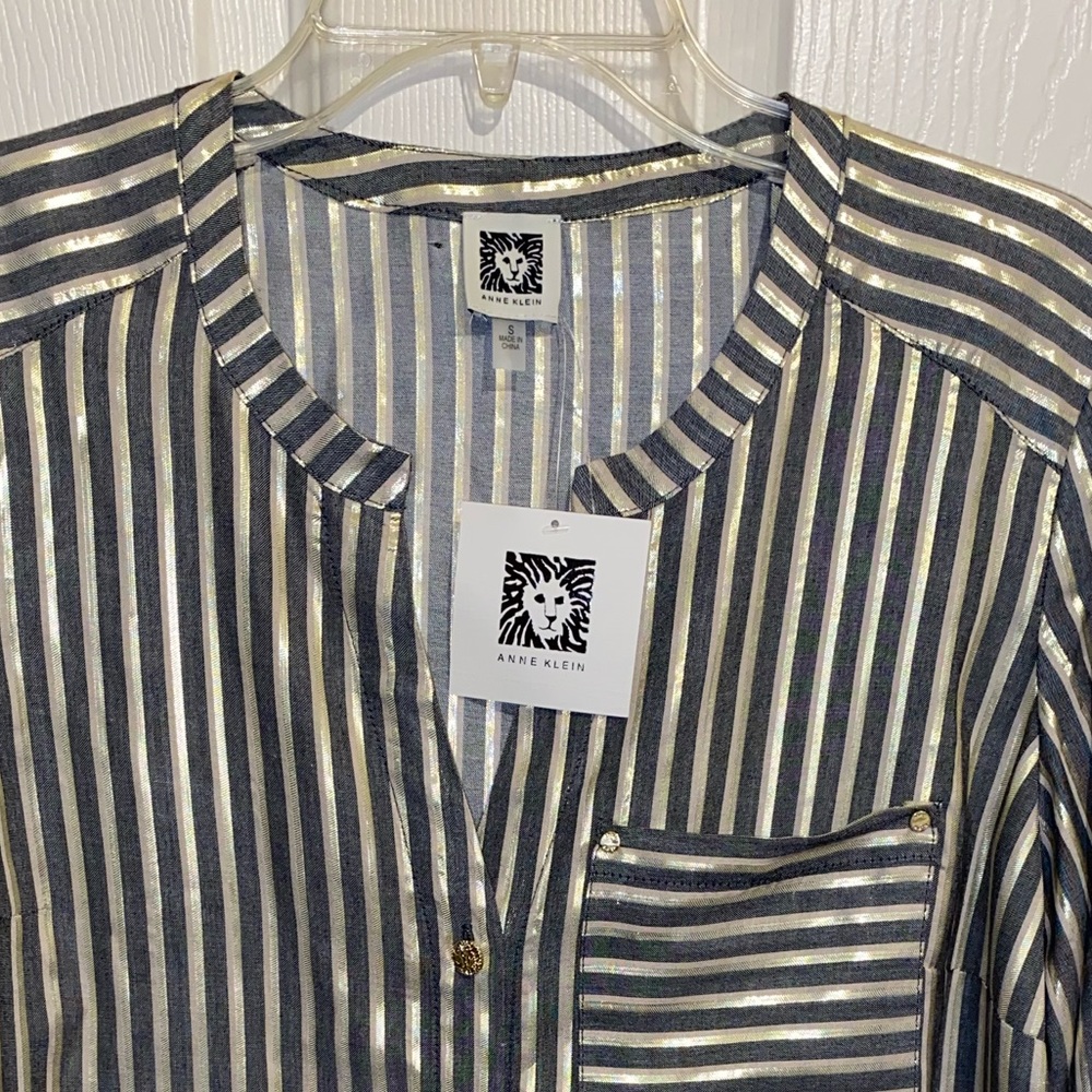 Anne Klein Button Up - Picture 4 of 4
